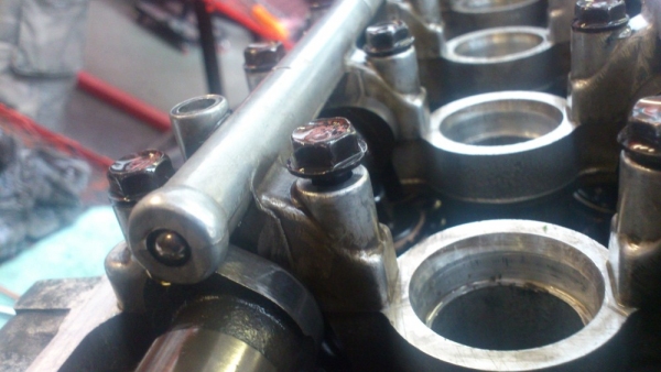ZXR400 valve clearances