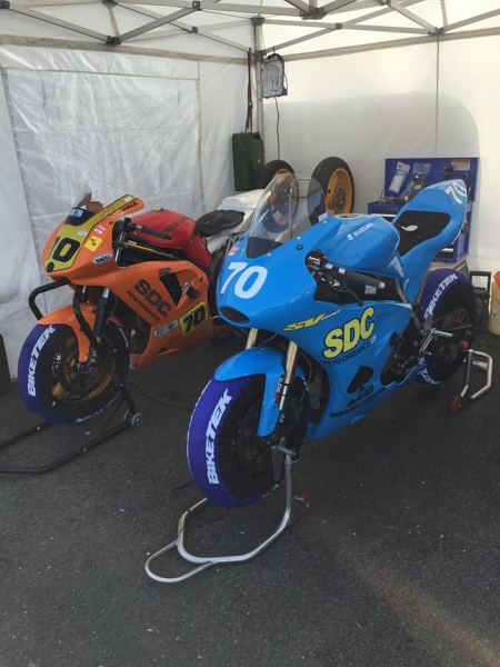 SV650 race bikes